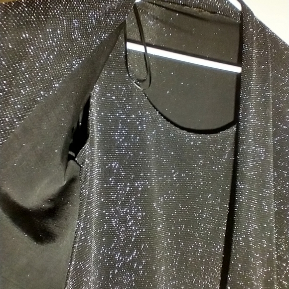 Onyx Nite Black & Silver Top Size Small - Picture 4 of 7